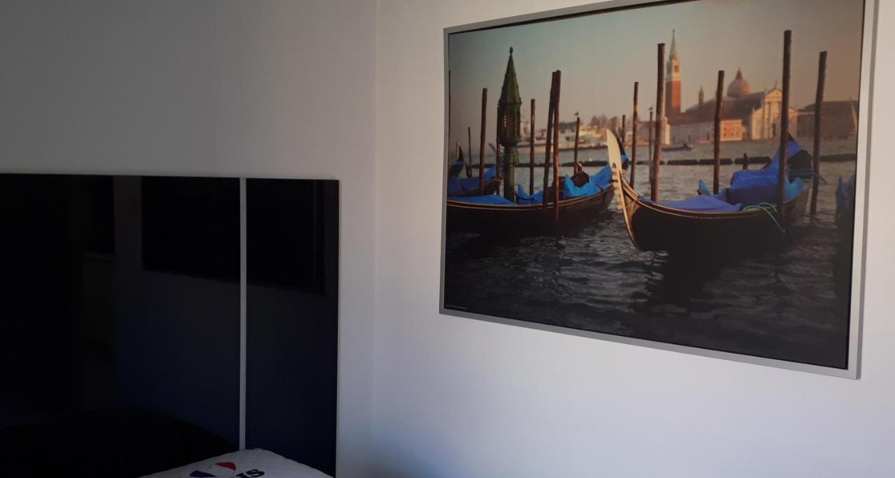 Apartamenty Centrum Rynek Market City Center キェルツェ エクステリア 写真