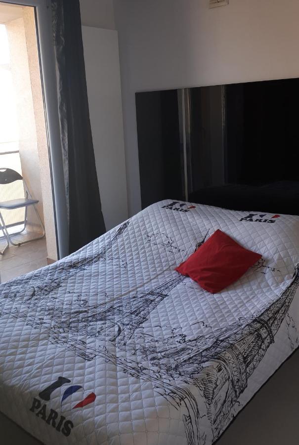 Apartamenty Centrum Rynek Market City Center キェルツェ エクステリア 写真
