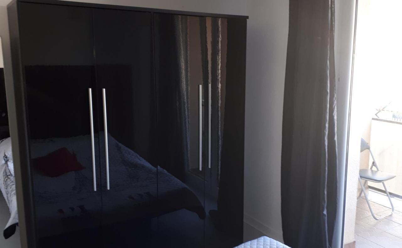 Apartamenty Centrum Rynek Market City Center キェルツェ エクステリア 写真