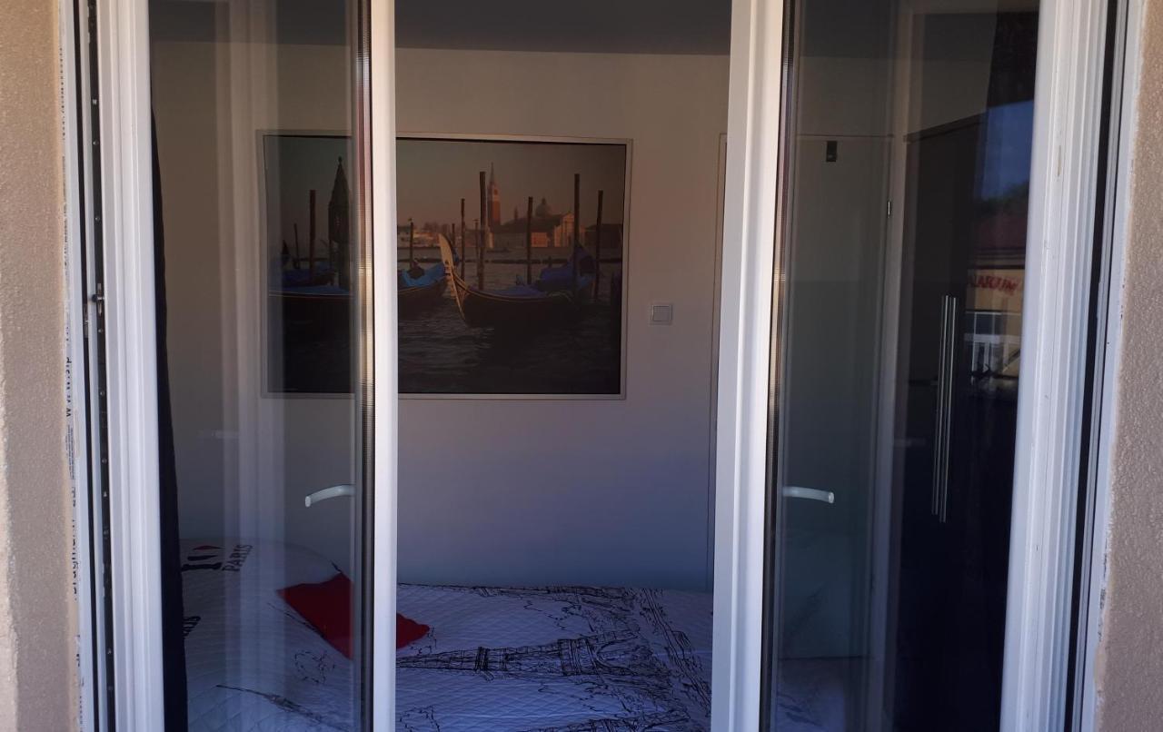 Apartamenty Centrum Rynek Market City Center キェルツェ エクステリア 写真