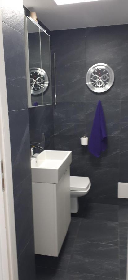 Apartamenty Centrum Rynek Market City Center キェルツェ エクステリア 写真